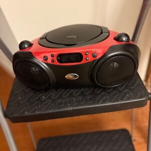 New Groove Onn Red Boombox CD Player & FM w/Radio Bluetooth Wireless Technology